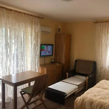 самостоятелно студио в комплекс Pretty House влас сезон 2021 г Lägenhet *